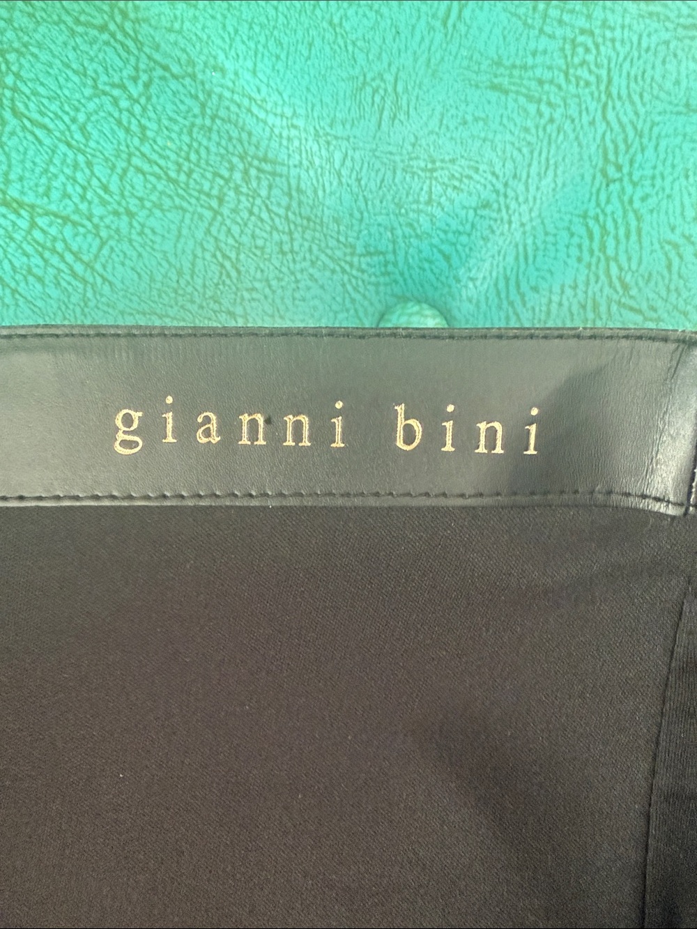 Gianni Bini Black Leather Croc-Embossed Textured Knee Boot Chic Stylish Edgy 8.5 - Picture 9 of 12